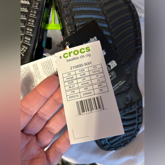 CROCS Sandals with Colorful Graphic Design - NWT - Picture 5 of 8